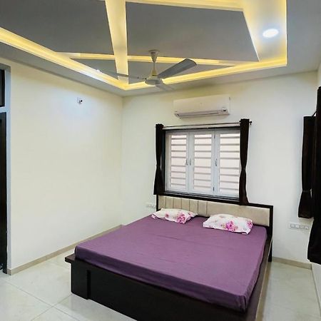 Luxurious 3 Bhk Villa In Bhuj - Shivani Homestay Exterior photo